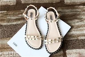 涼鞋跟掉漆了怎么辦？鞋跟掉漆這樣做