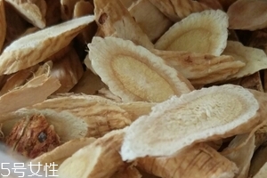 黃芪是甘草嗎？不是一種東西