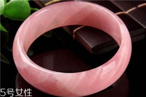粉晶手鐲一般多少錢？高品質(zhì)多為上千元