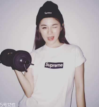 supreme在哪有實(shí)體店？時(shí)尚潮人的必備款