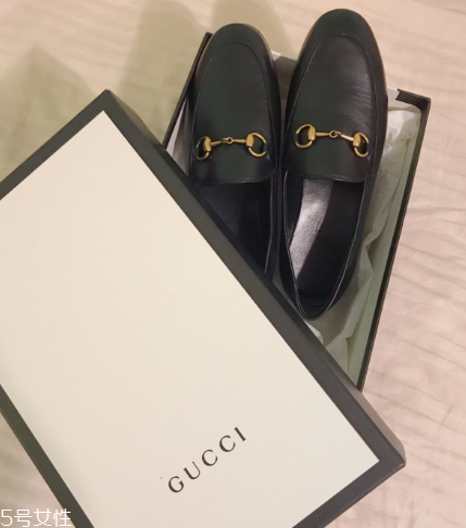 gucci樂福鞋偏碼嗎？最舒適的平底鞋