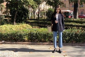 直筒牛仔褲配什么鞋？屬于你的非凡腔調(diào)
