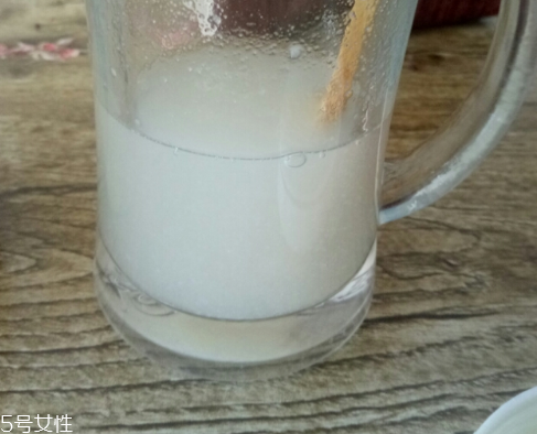 蜂王漿是蜂蜜嗎？并不是一種