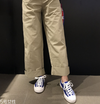 帆布鞋和板鞋有什么區(qū)別？帆布鞋板鞋大對比