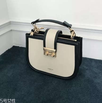 saddler seoul是什么牌子？終于不用撞包了
