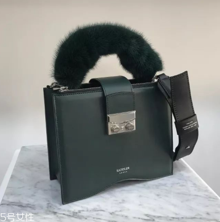 saddler seoul是什么牌子？終于不用撞包了