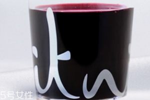 花青素可以美白嗎？女人就應(yīng)該吃點花青素