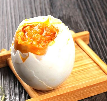 咸鴨蛋是腌制食品嗎？做法是腌制
