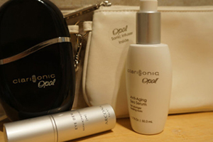 clarisonic opal科萊麗超聲波眼部導(dǎo)入儀怎么用？眼部小熨斗