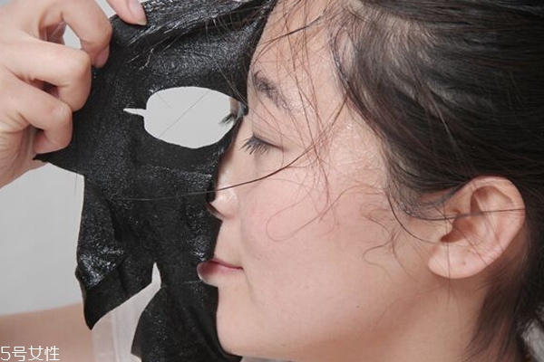 黑面膜材質哪種最好？備長炭是極品