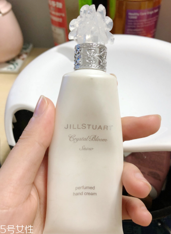 jill stuart護手霜好用嗎？不黏不膩四季可用