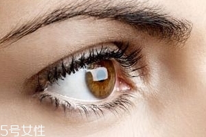葉黃素能治白內障嗎？有一定改善作用