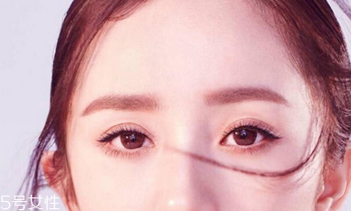 葉黃素白天吃還是晚上？早飯后為最佳時(shí)間