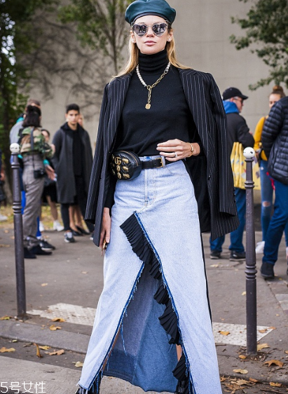 黑色打底衫怎么配衣服？時(shí)尚界的常青單品