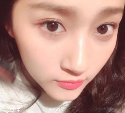 什么樣的人笑起來好看？如何避免笑起來像鬼？