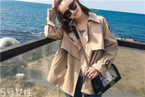 今年流行什么樣的風衣？這幾款少女感十足