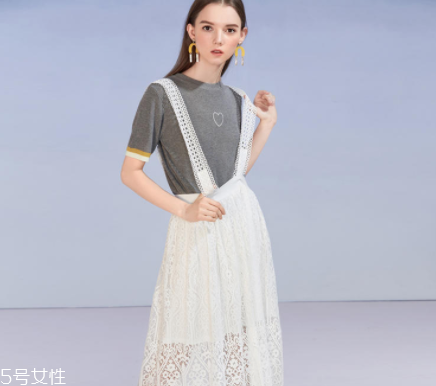 夏天穿衣怎么顯高顯瘦？?jī)商籽b備美美出門(mén)撩漢