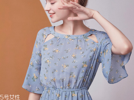 夏天穿衣怎么顯高顯瘦？?jī)商籽b備美美出門(mén)撩漢