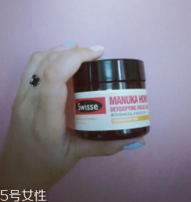 半夜敷面膜對(duì)皮膚好嗎？不要太晚敷面膜