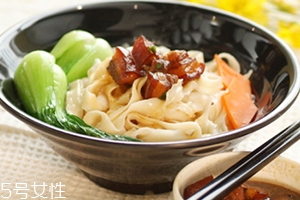 刀削面的鹵子怎么做？