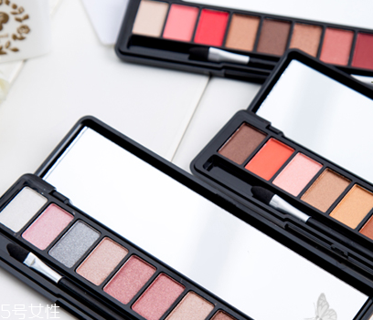哪個牌子的眼影好用 讓你的眼睛更深邃有神 哪個牌子的眼影好用 讓你的眼睛更深邃有神