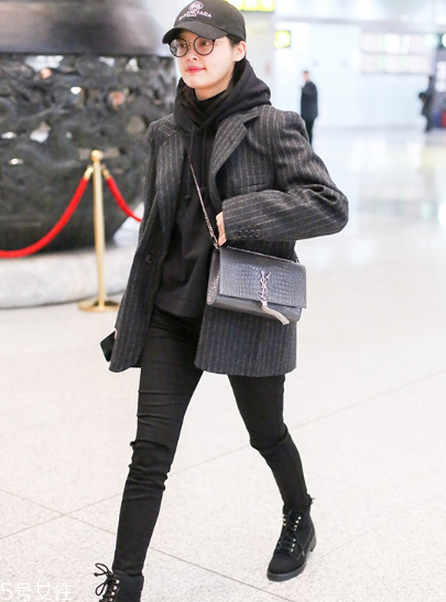 棒球帽怎么搭配衣服？素顏也能hold住