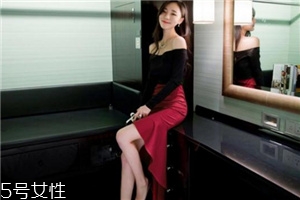 魚尾裙配什么上衣好看？化身性感美人魚