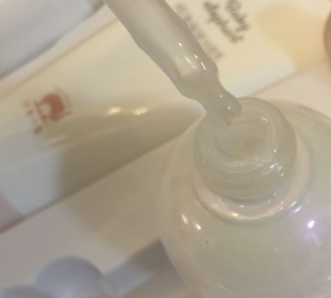 紅色小象和袋鼠媽媽哪個(gè)好？