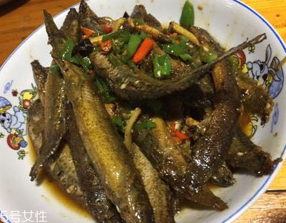 泥鰍會(huì)吃小魚(yú)嗎？這個(gè)是不會(huì)的