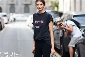 t恤怎么塞進褲子好看？時尚達人都這樣塞