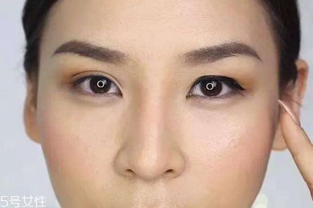 內眼線怎么卸妝 畫內眼線產(chǎn)品推薦
