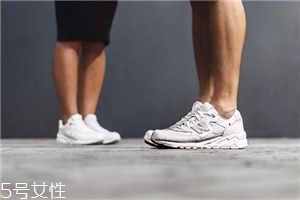 小白鞋洗了變黃怎么辦？小白鞋越洗越黃補(bǔ)救方法