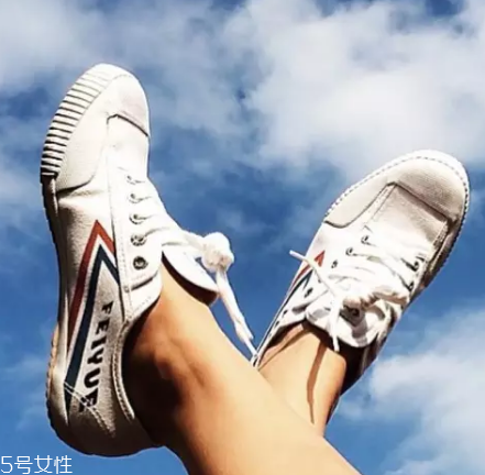 小白鞋淋雨怎么處理？小白鞋淋雨后保養(yǎng)方法