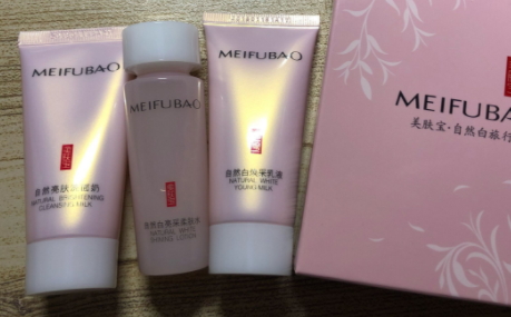 美膚寶和百雀羚哪個好？美膚寶和百雀羚品牌對比