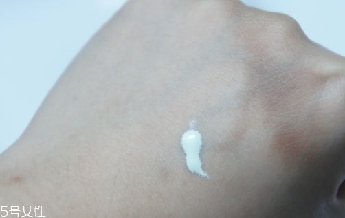美膚寶和御泥坊哪個(gè)好？美膚寶和御泥坊品牌對比