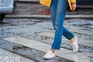 小白鞋鞋邊臟了怎么辦？小白鞋鞋邊臟了這樣洗