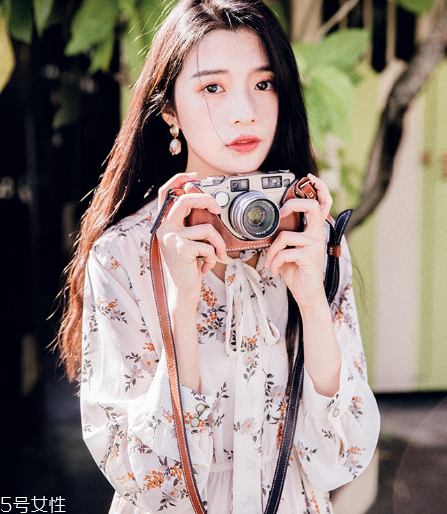 微胖女生穿什么裙子好看？微胖女生穿搭圖片