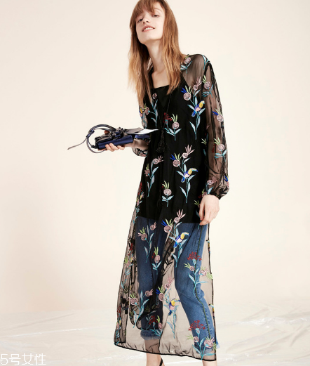 連衣裙如何穿更有氣質(zhì)？連衣裙穿搭推薦