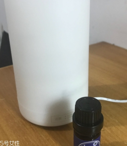玫瑰精油可以去斑嗎？玫瑰精油怎么祛斑