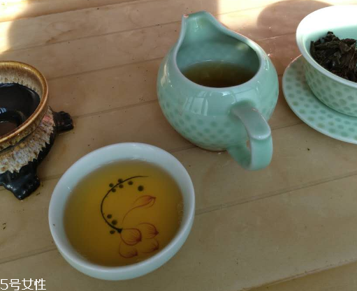 紅茶是酸性還是堿性？