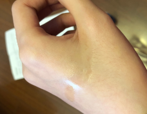 單方精油可以直接涂臉上嗎？哪些單方精油可以直接涂抹