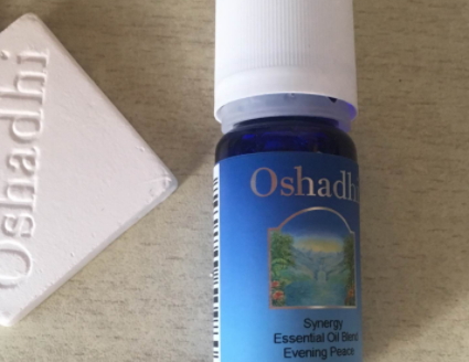 復(fù)方精油可以用在臉上嗎？復(fù)方精油怎么用在臉上