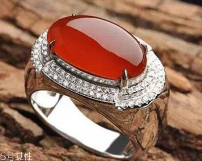 紅翡翠價(jià)格一般多少？紅翡翠的市場價(jià)值