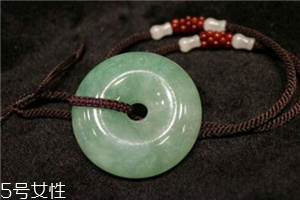翡翠可以用牙膏清洗嗎？翡翠用牙膏洗好嗎