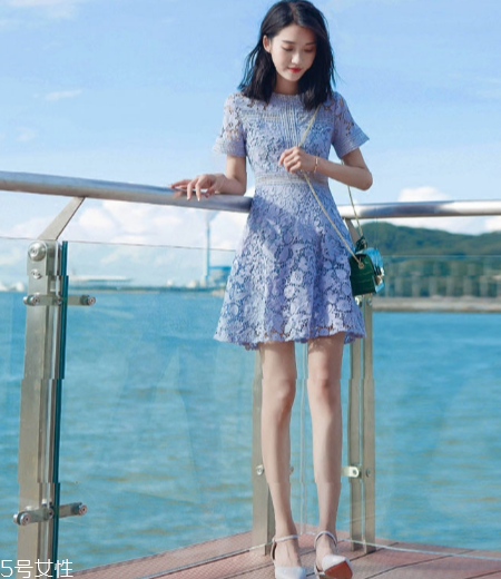 高瘦女生穿什么連衣裙？最適合高瘦女生的連衣裙款式