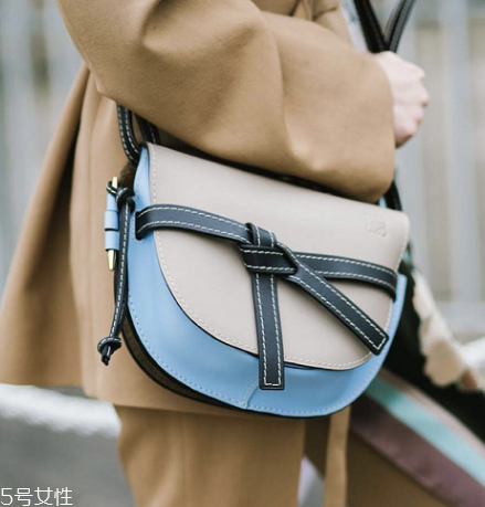 loewe gate bag多少錢？羅意威18新款馬鞍包價(jià)格