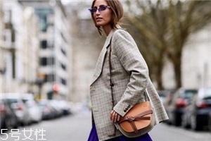 loewe gate bag多少錢？羅意威18新款馬鞍包價(jià)格