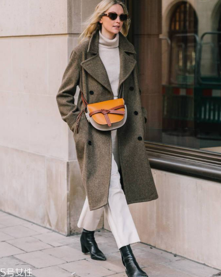 loewe gate bag尺寸多大？羅意威18新款馬鞍包有幾種尺寸