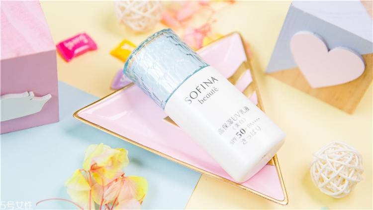 蘇菲娜白小花新版和舊版區(qū)別 sofina白小花升級(jí)版心得 蘇菲娜白小花新版和舊版區(qū)別 sofina白小花升級(jí)版心得