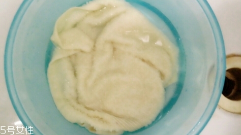 尤加利精油味道是什么？好聞嗎